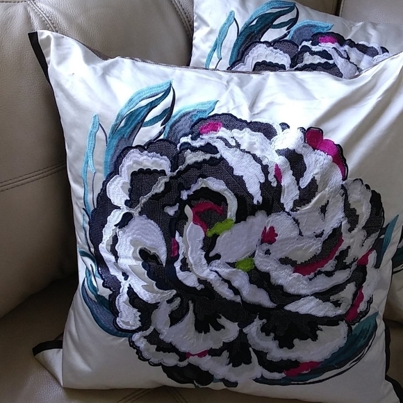 Designers Guild set/2 pillow‎ shams embroidered… - Picture 15 of 15